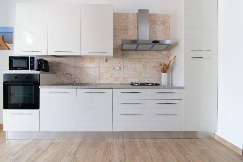 Il Guardiano Del Faro Apartment กาบราส ภายนอก รูปภาพ